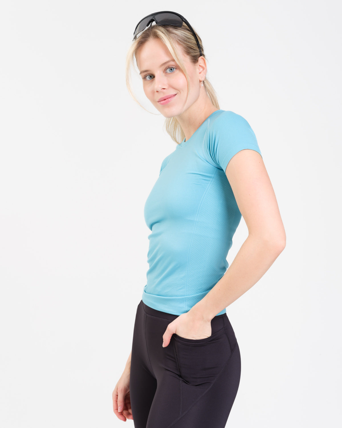 Levity Essential Seemless T-Shirt